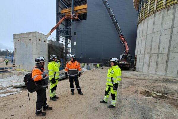 Kopar visiting the Keliber lithium refinery.
